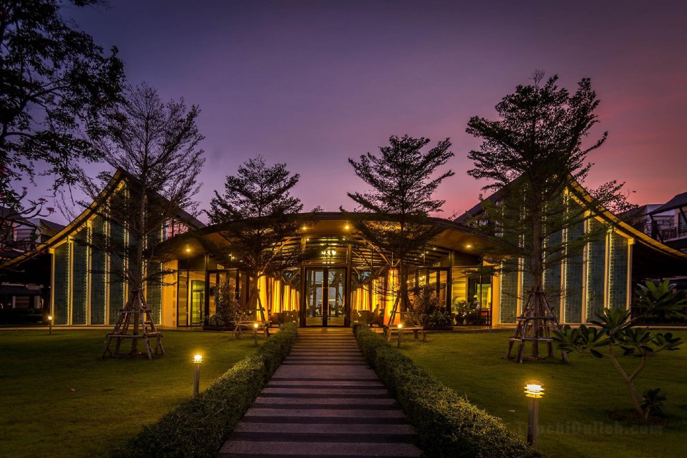 Khách sạn Bangsaen Heritage (SHA Extra Plus)