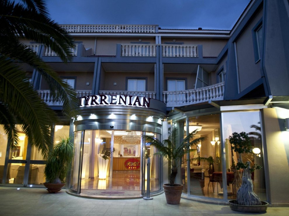 Khách sạn Tyrrenian Park
