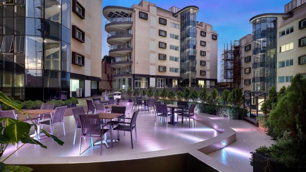 Khách sạn Protea by Marriott Kampala Skyz