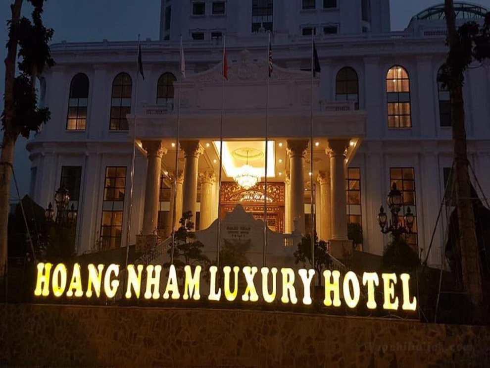 Khách sạn Hoang Nham Luxury