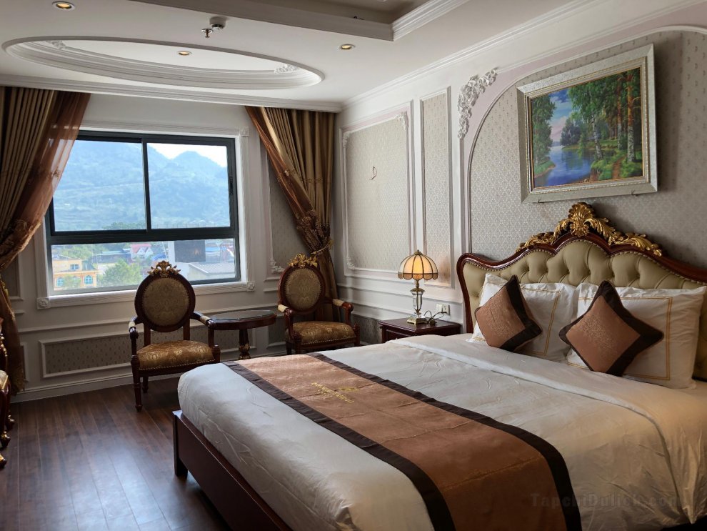 Khách sạn Hoang Nham Luxury