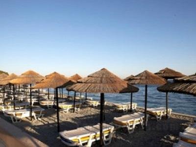 Khách sạn Avra Beach Resort - All Inclusive