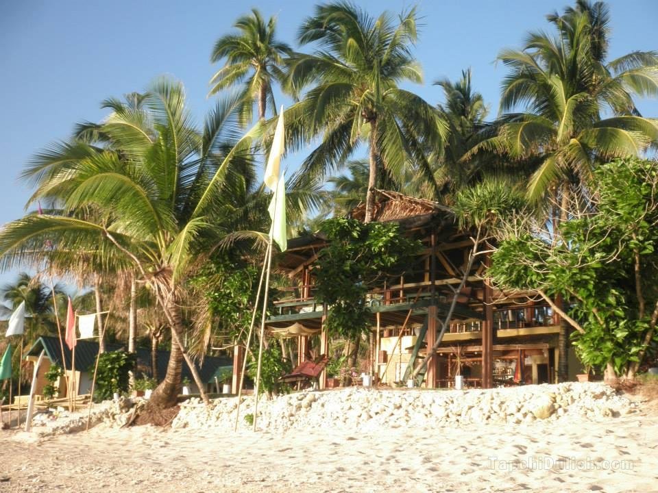 白海灘潛水及風箏度假村 - Carabao