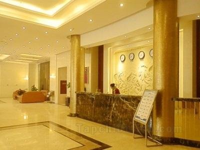 Khách sạn Universal Wuzhou