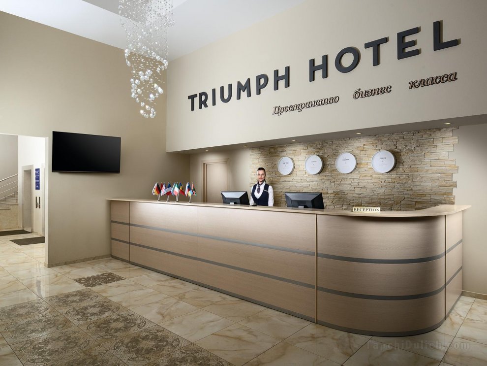 Khách sạn Triumph