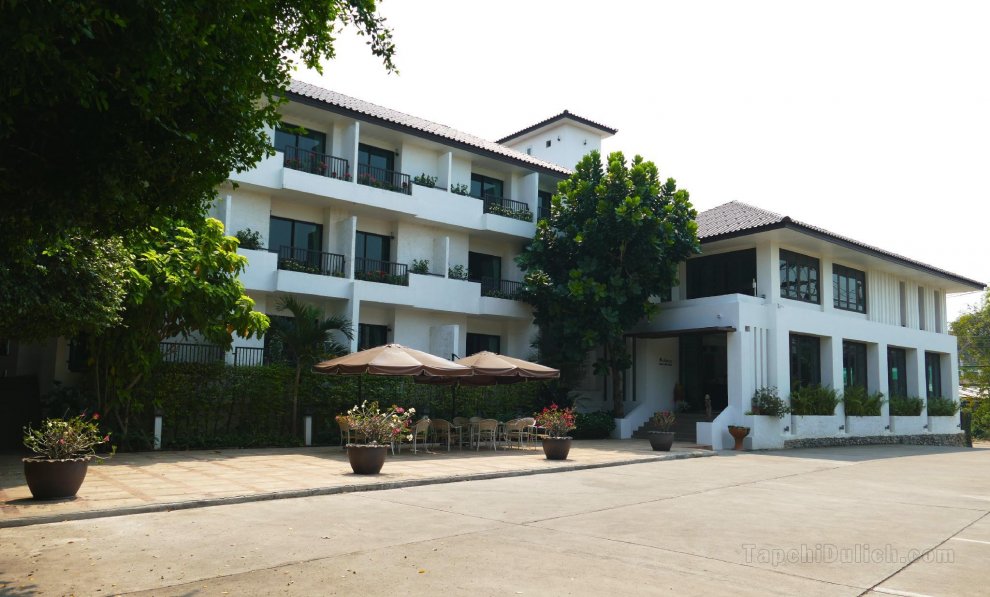 Khách sạn Baan Nan (SHA Extra Plus)