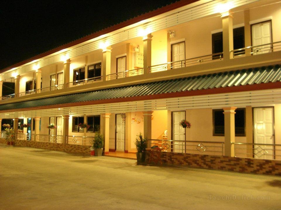 Khách sạn Hug Nan