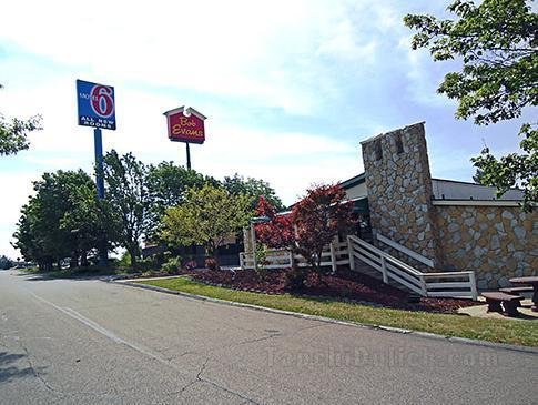 Motel 6-Mansfield, OH