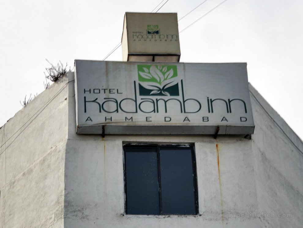 Khách sạn Kadamb Inn