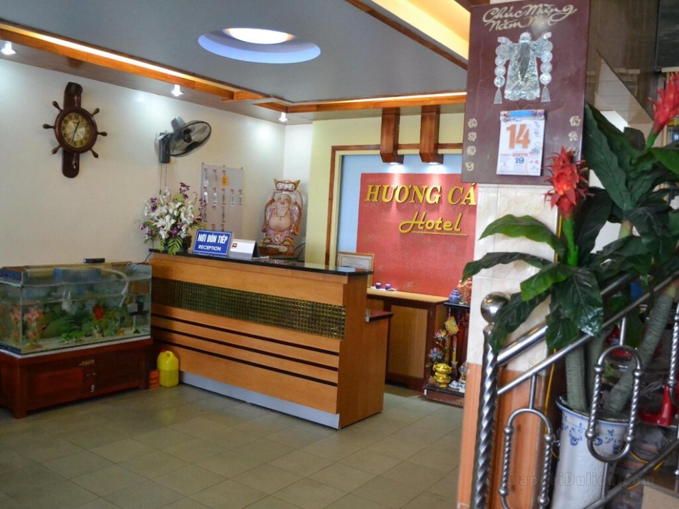 Khách sạn Huong Cang