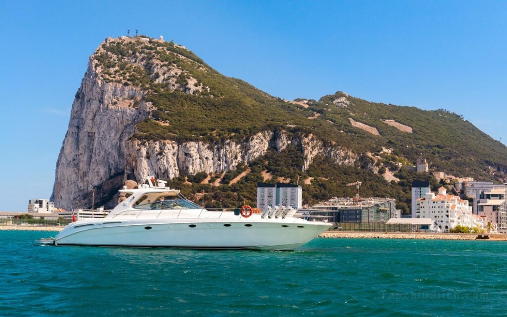 Khách sạn Luxury Yacht