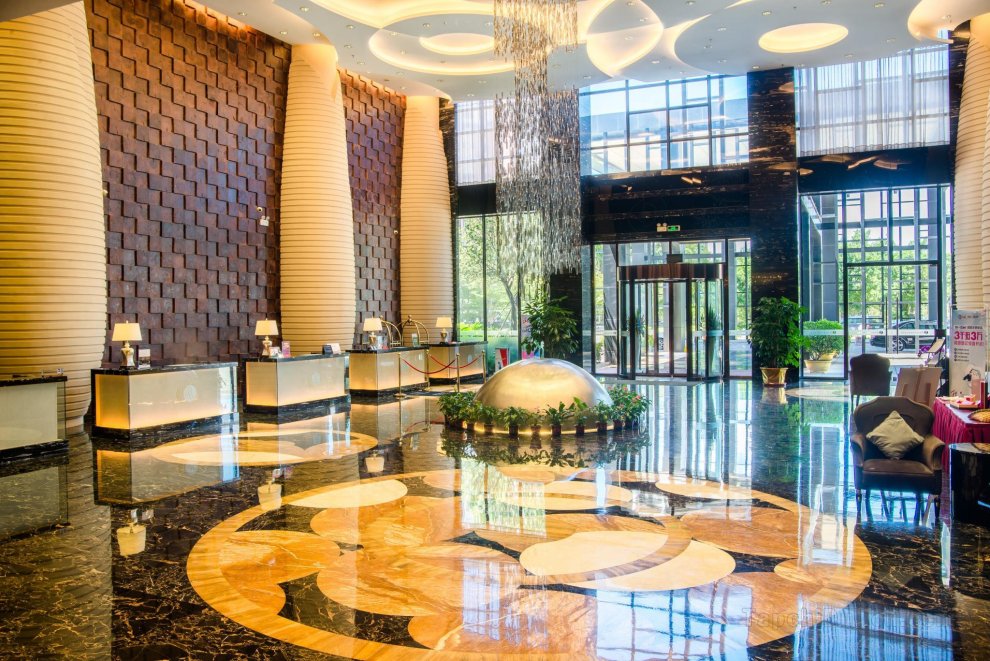 Khách sạn Ramada Plaza Huizhou East