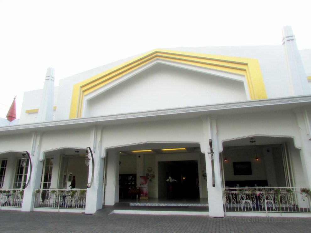 Khách sạn Riche Heritage Alun Alun Malang