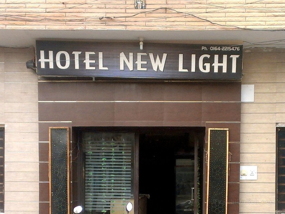Khách sạn New Light
