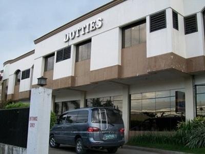 Khách sạn Dotties Place and Restaurant