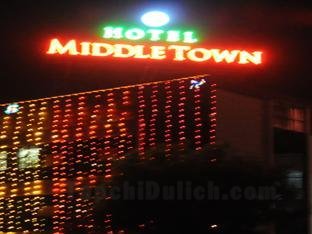 Khách sạn Middle Town