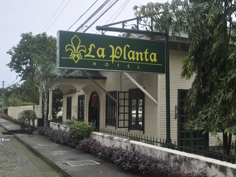 Khách sạn La Planta