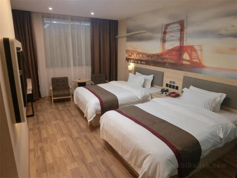 Khách sạn Thank Inn Plus Guangxi Liuzhou Donghuan Road Hualinjundi