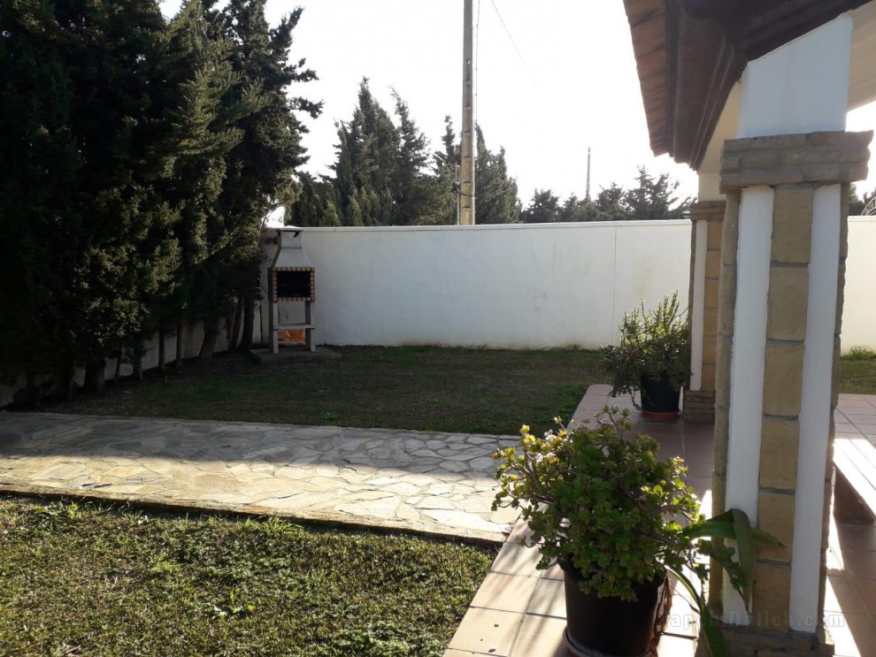 Chalet in el palmar with garden and barbecue