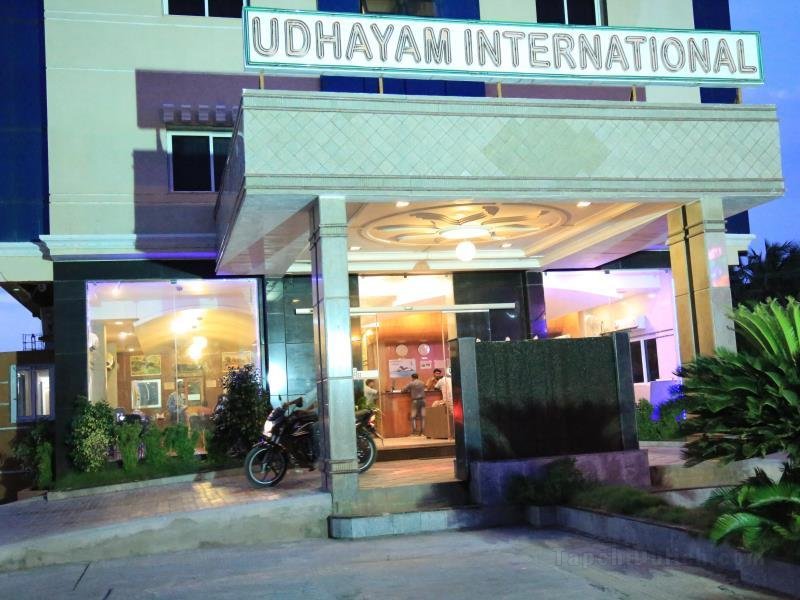 Khách sạn Udhayam International