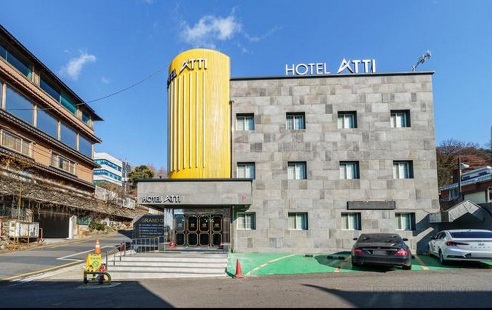 Khách sạn Atti