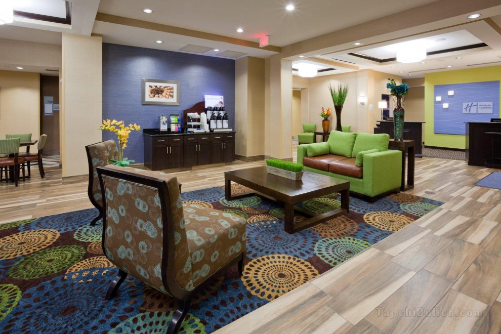 Khách sạn Holiday Inn Express and Suites Fort Dodge