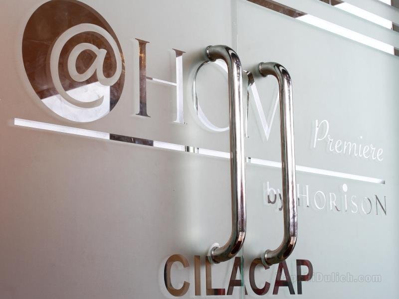 Khách sạn @Hom Premiere Cilacap