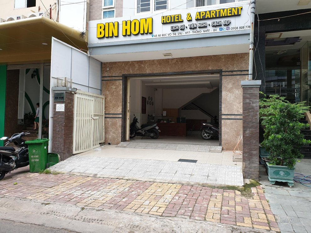 Khách sạn Bin Hom