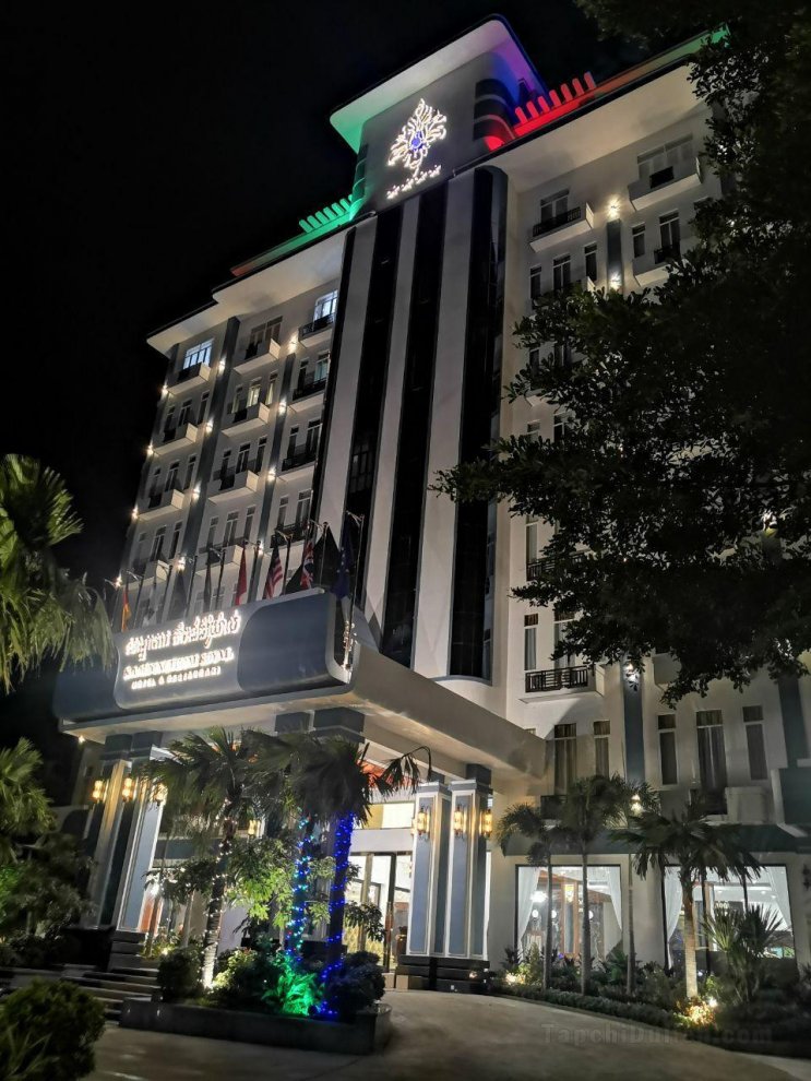 Khách sạn Kampong Thom Royal