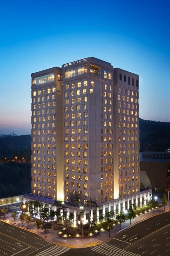 Khách sạn LOTTE City Daejeon