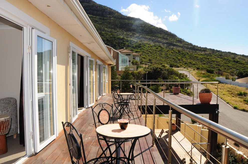 Hout Bay Breeze Guest House