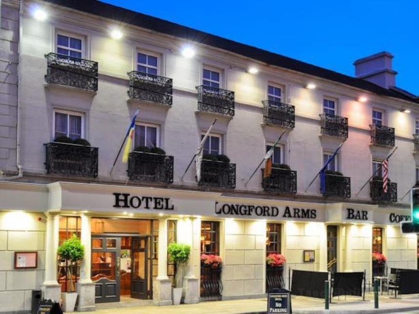 Khách sạn Longford Arms