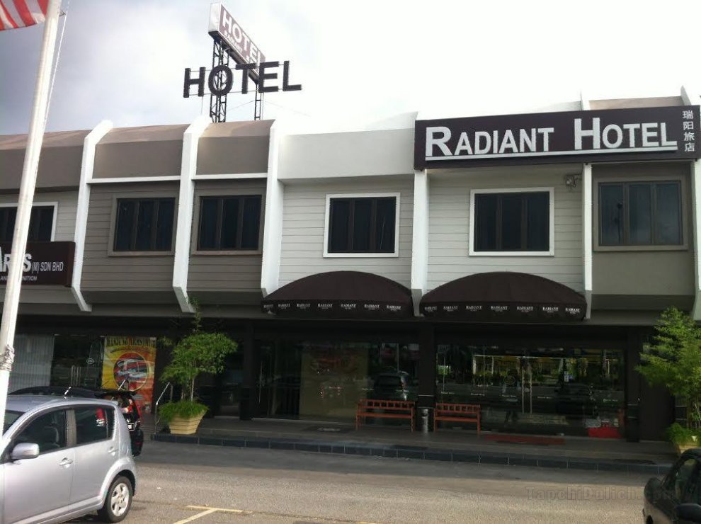 Khách sạn Radiant