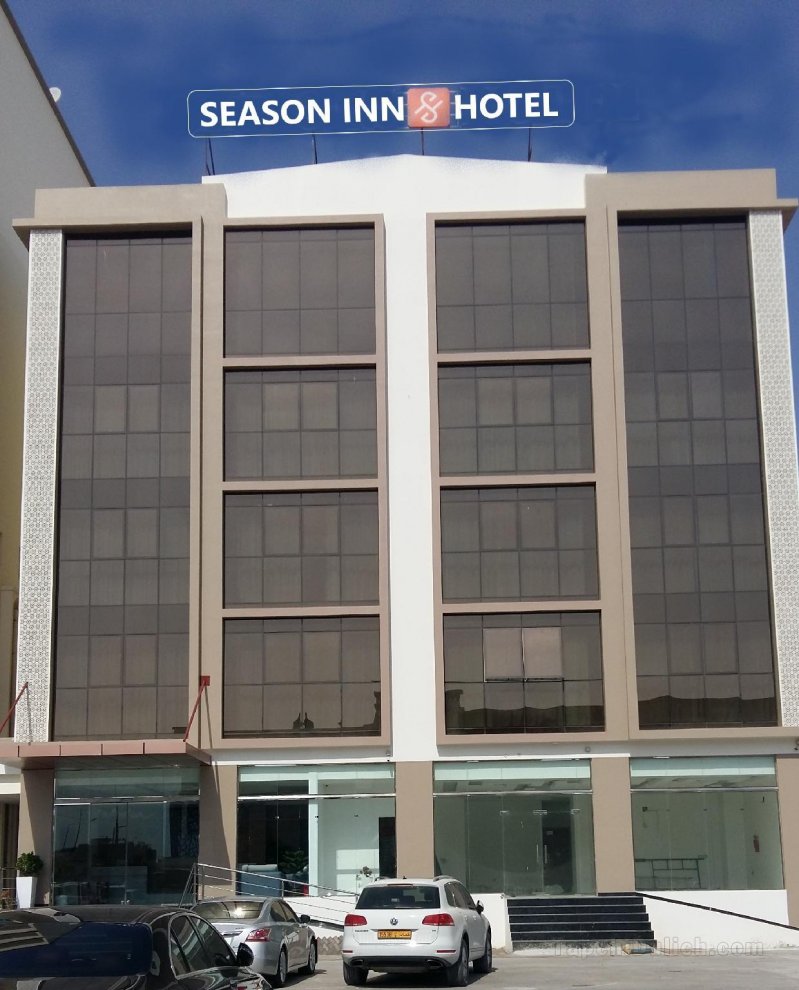 Khách sạn Season Inn