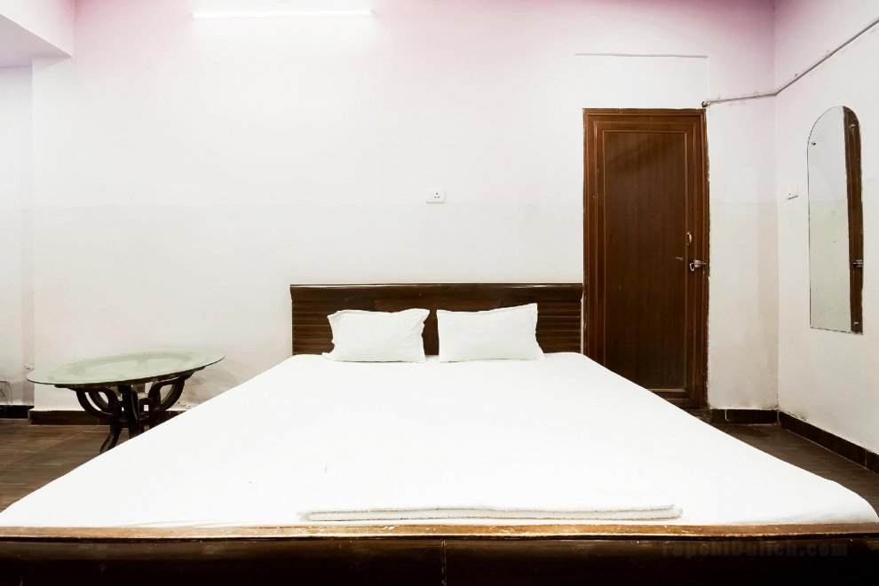 Khách sạn SPOT ON 45024 Anand Inn