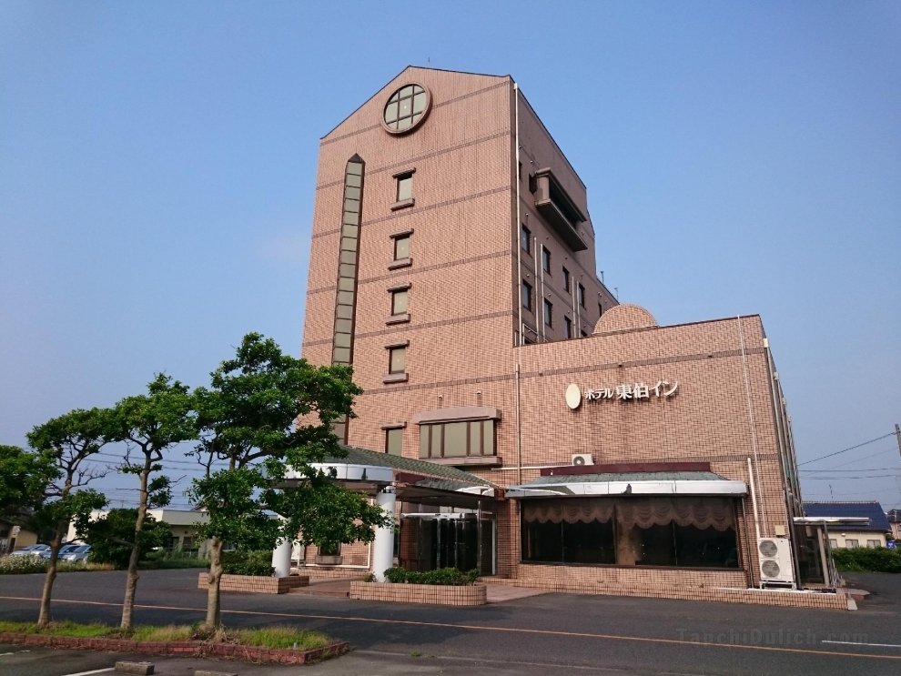 Khách sạn Tohaku Inn