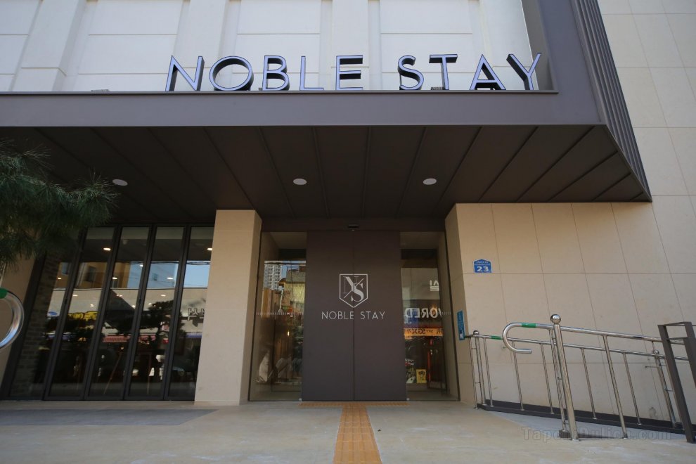 Khách sạn Noblestay