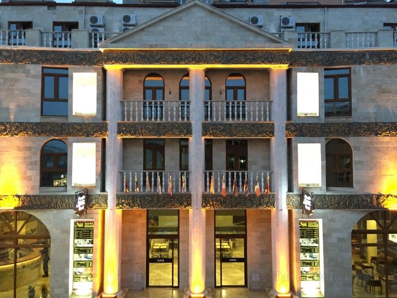 Beyoglu Palace Thermal Hotel
