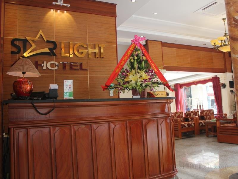Khách sạn Starlight Halong