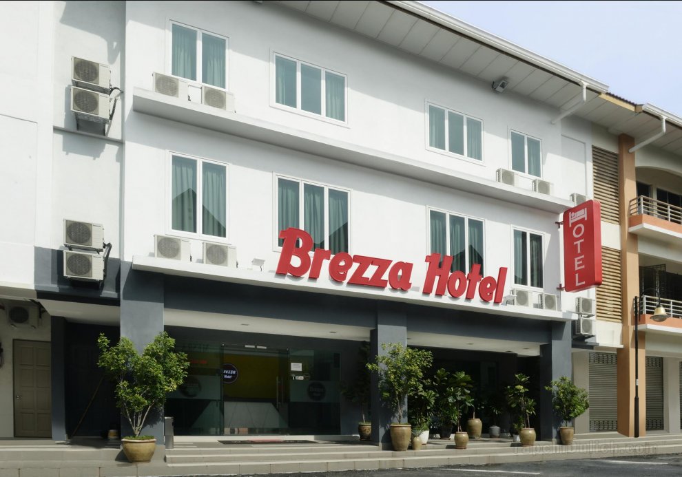 Khách sạn Brezza Lumut