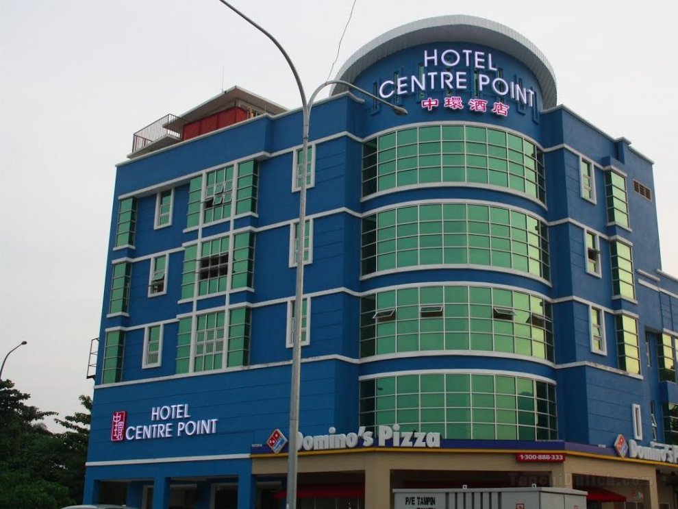 Khách sạn Centre Point