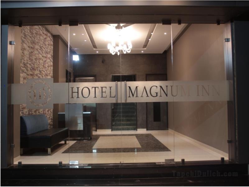 Khách sạn Magnum Inn