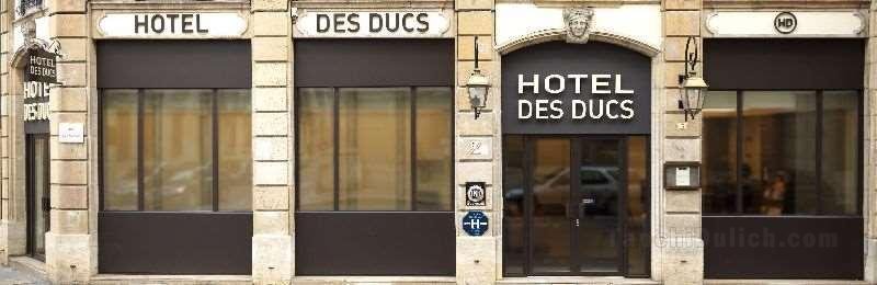 Khách sạn des Ducs