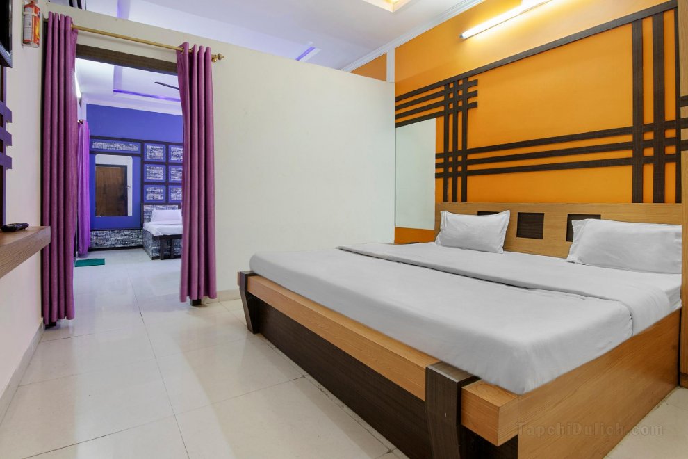 Khách sạn SPOT ON 62318 Rajhamsa