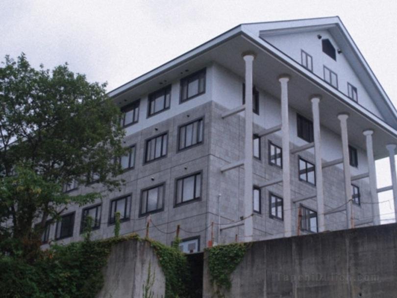 Condominium Hakuba Goryu