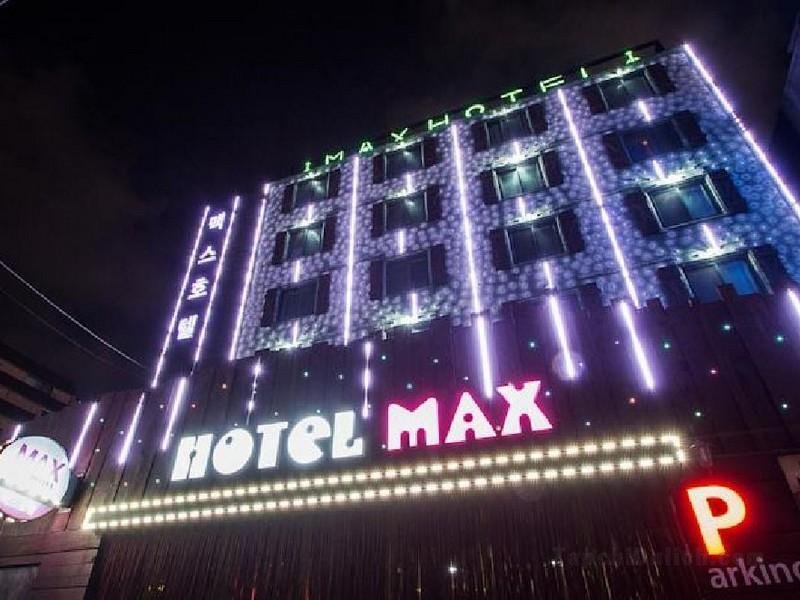 Khách sạn Daejeon Max