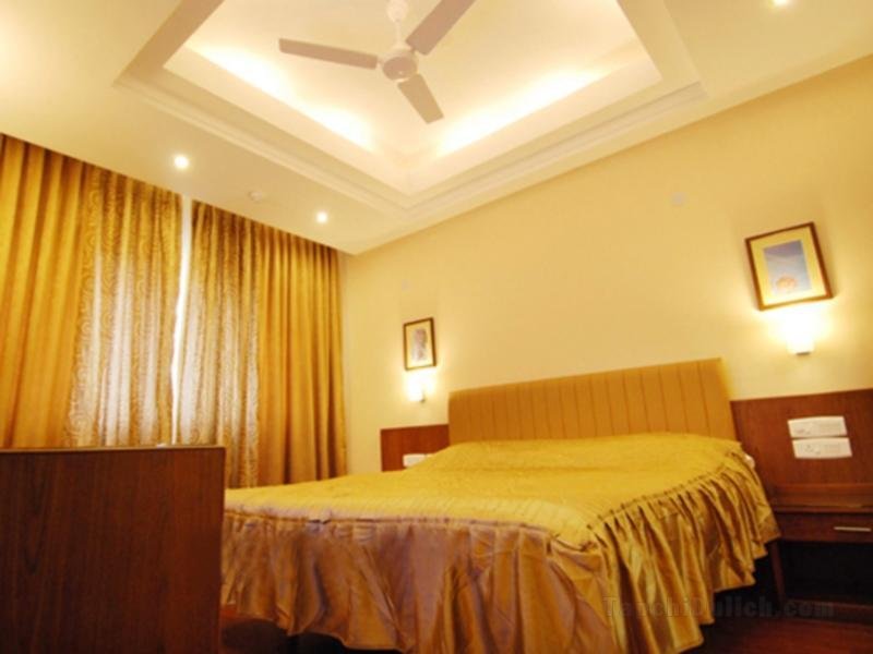Khách sạn Deepa Comforts