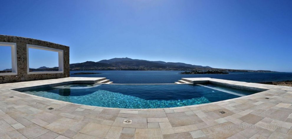Picture You and Your Family Renting this Luxury Villa with Gym, Sauna & more on Antiparos Greek Isla
