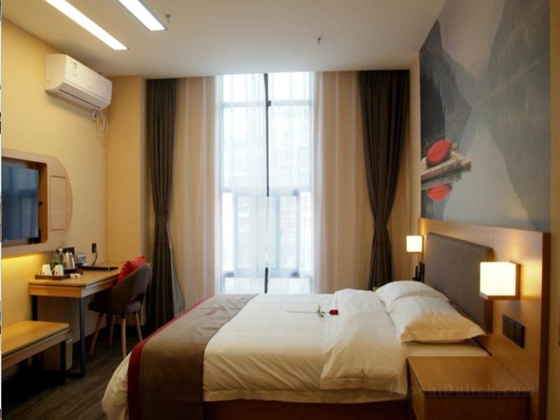 Khách sạn Thank Inn Anhui Huinan Shou County Rose Residence