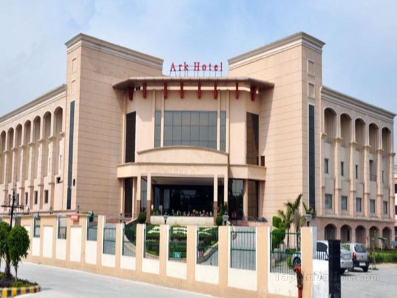 Khách sạn Ark Continental Rudrapur